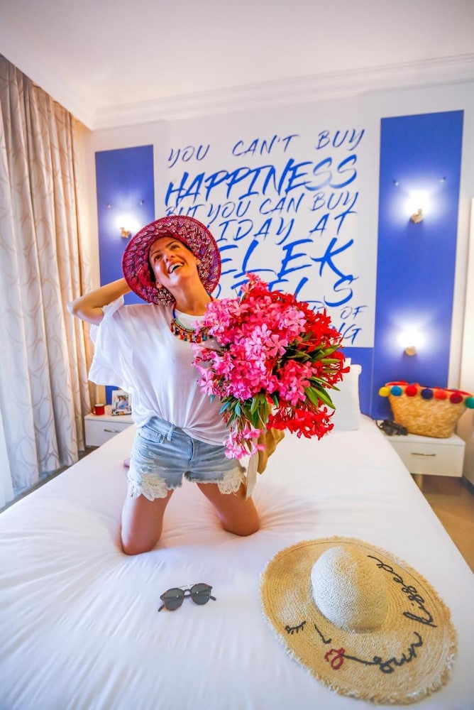 Melek Hotels Bozburun Rezervasyon