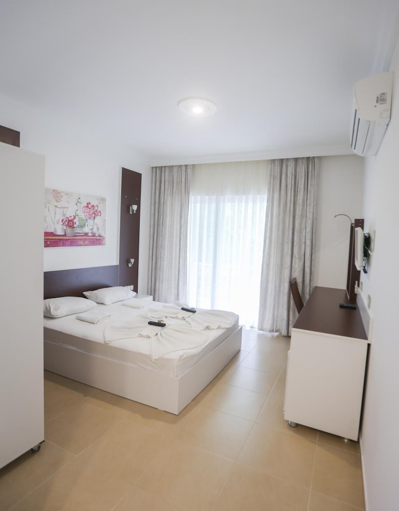 Melek Hotels Bozburun Rezervasyon