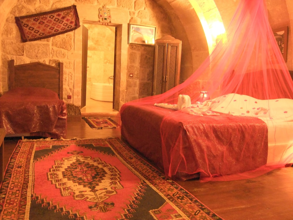 Cappadocia Antique Gelveri Cave Hotel Rezervasyon