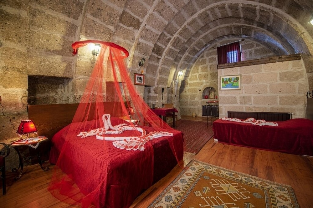 Cappadocia Antique Gelveri Cave Hotel Rezervasyon