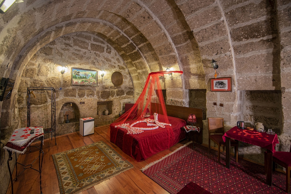 Cappadocia Antique Gelveri Cave Hotel Rezervasyon
