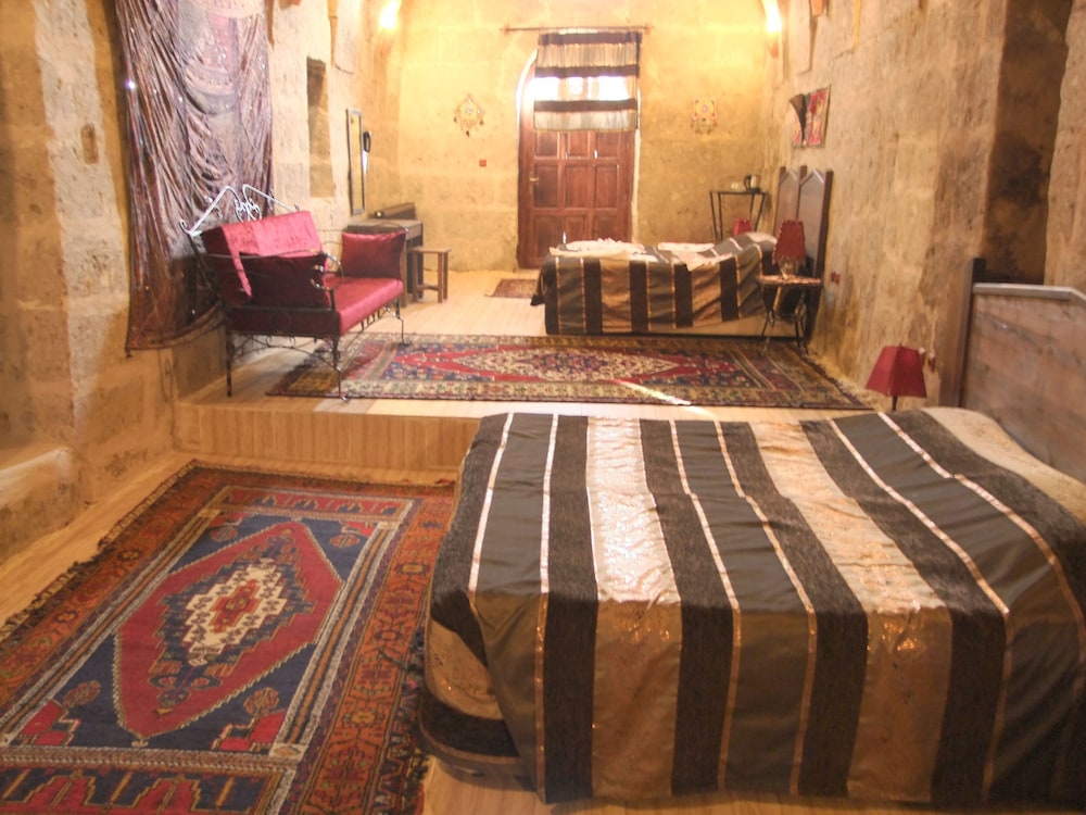Cappadocia Antique Gelveri Cave Hotel Rezervasyon