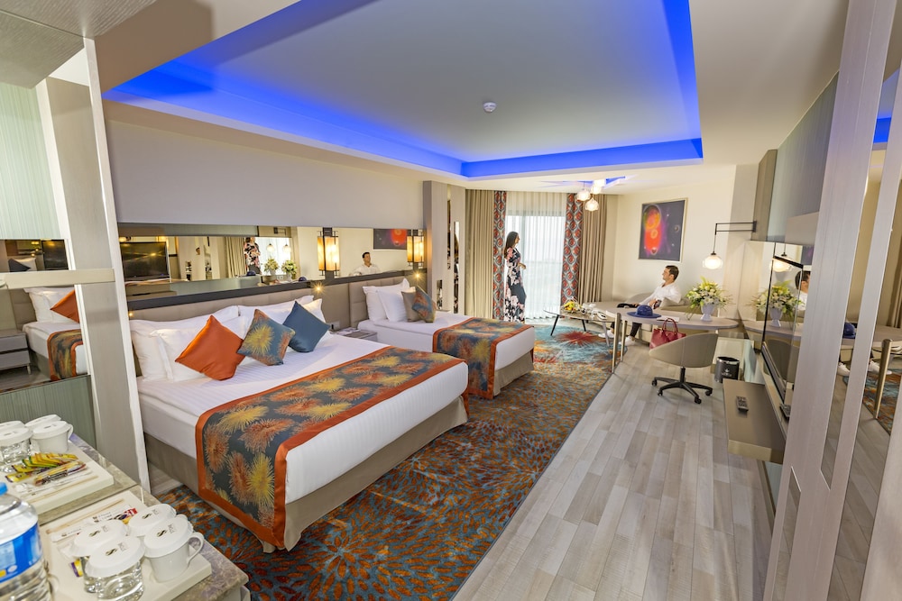 Royal Seginus Rezervasyon