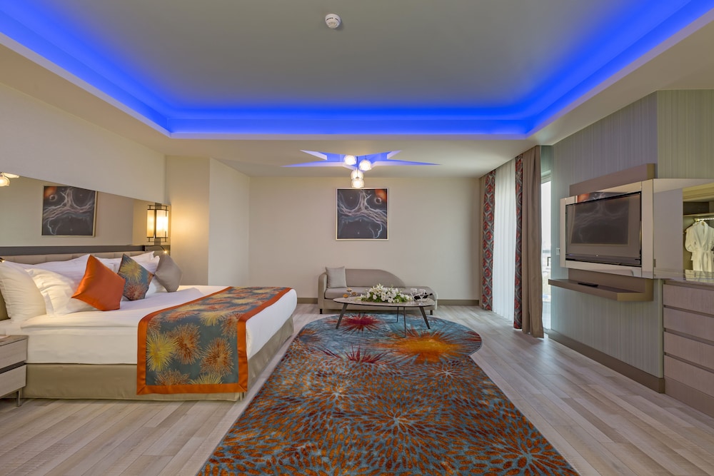 Royal Seginus Rezervasyon