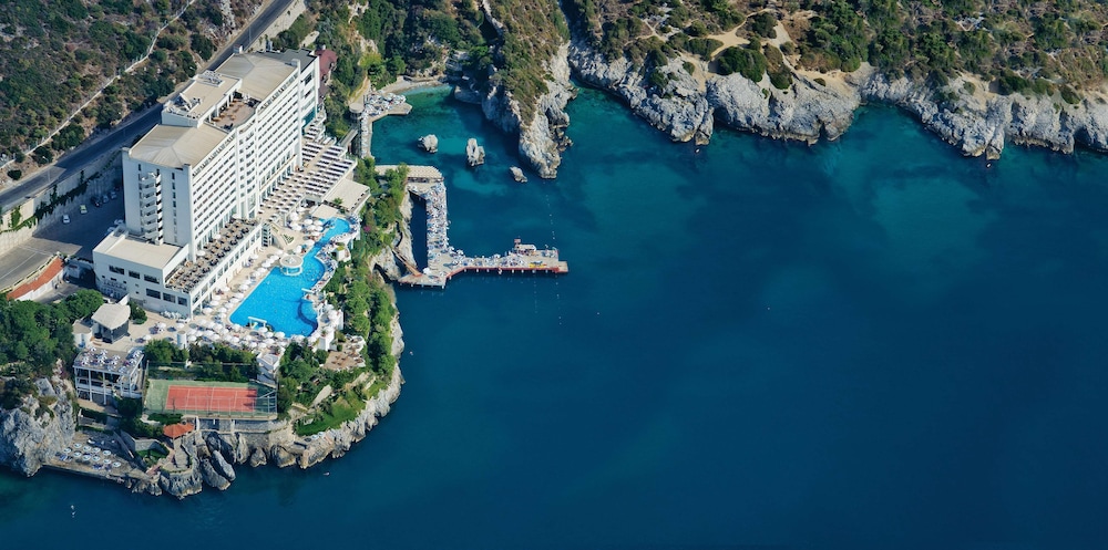 Korumar Hotel De Luxe Rezervasyon