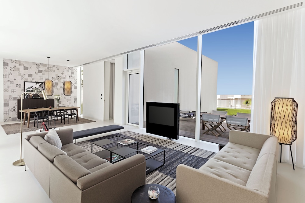 Al Zorah Beach Resort Rezervasyon