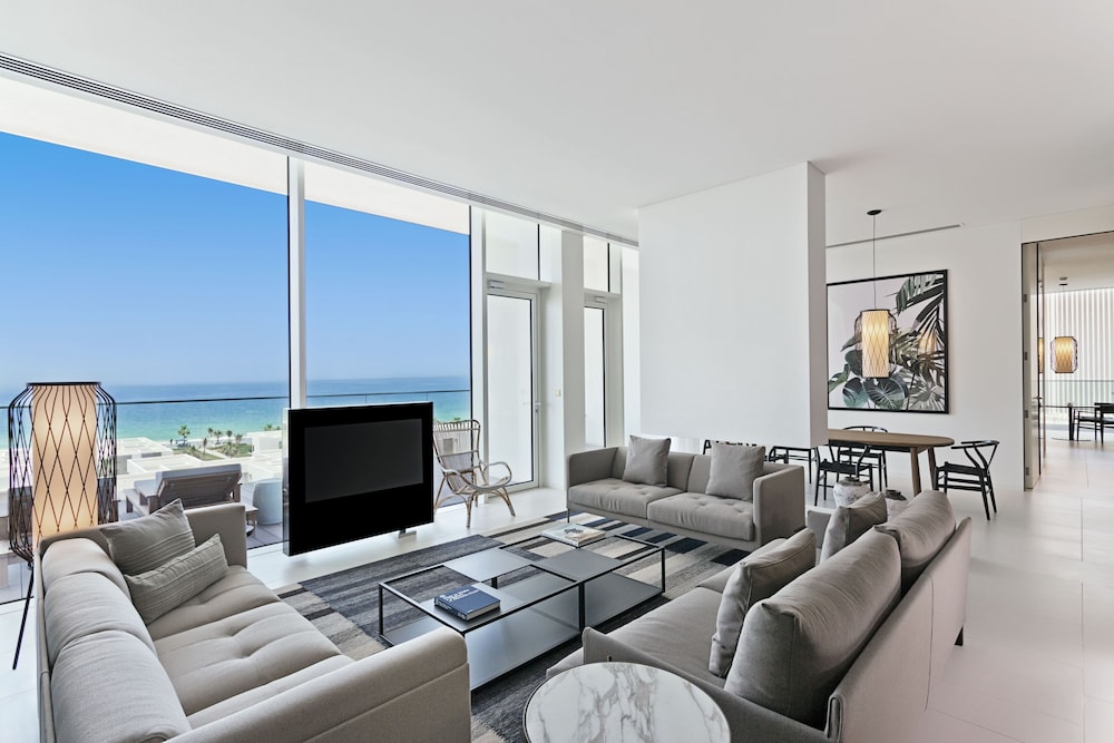 Al Zorah Beach Resort Rezervasyon