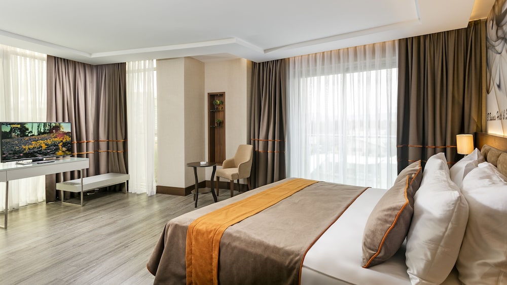 B Business Hotel & Spa Rezervasyon