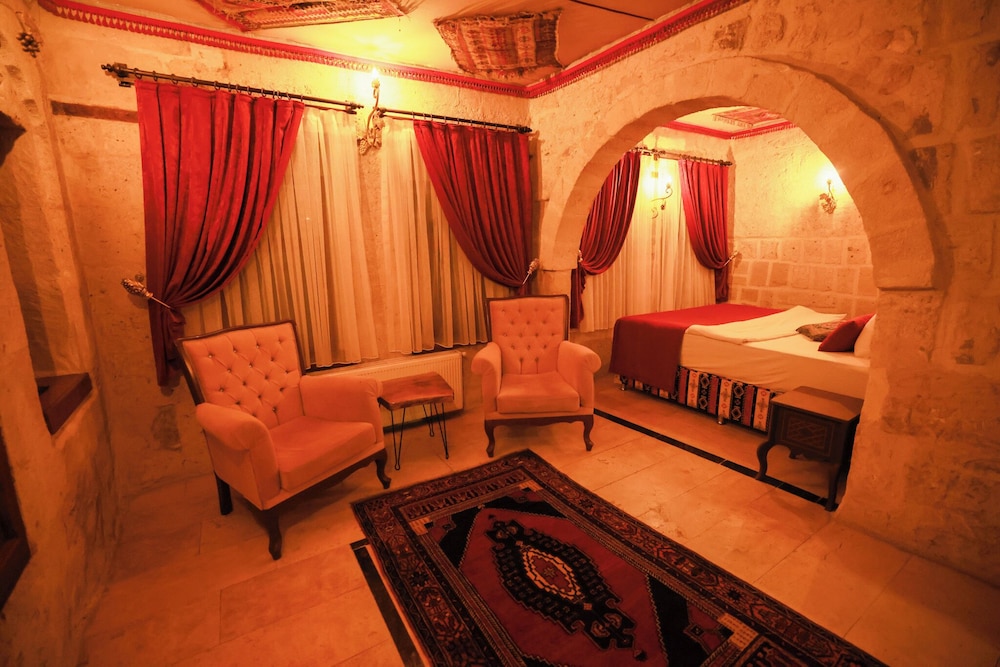 Nar Cave House Rezervasyon