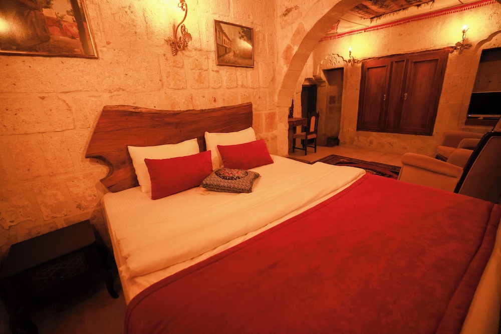 Nar Cave House Rezervasyon