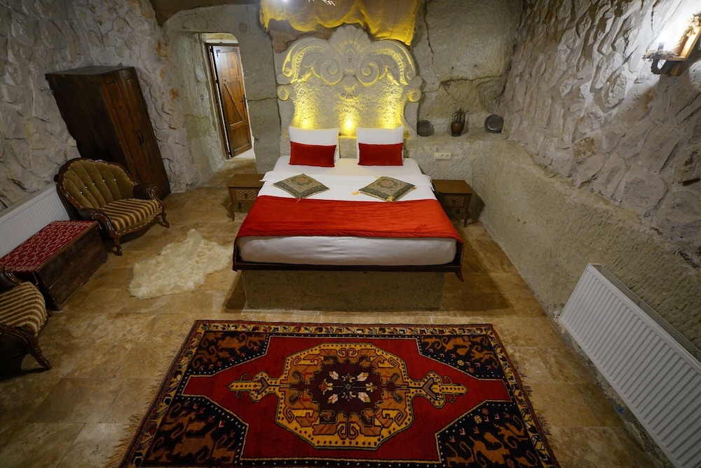 Nar Cave House Rezervasyon