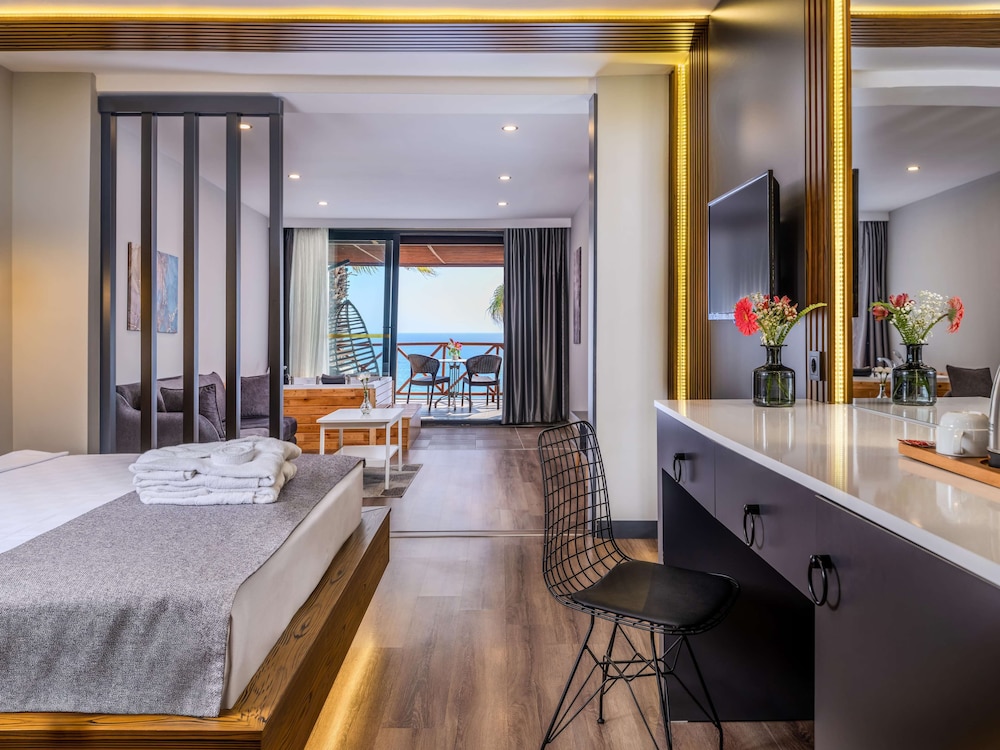 Adora Calma Beach Hotel Rezervasyon