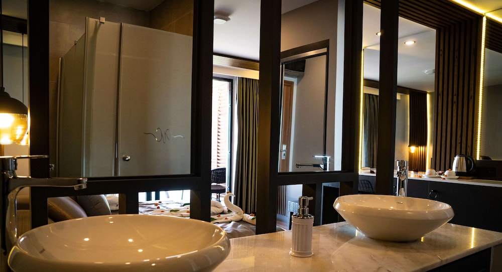 Adora Calma Beach Hotel Rezervasyon