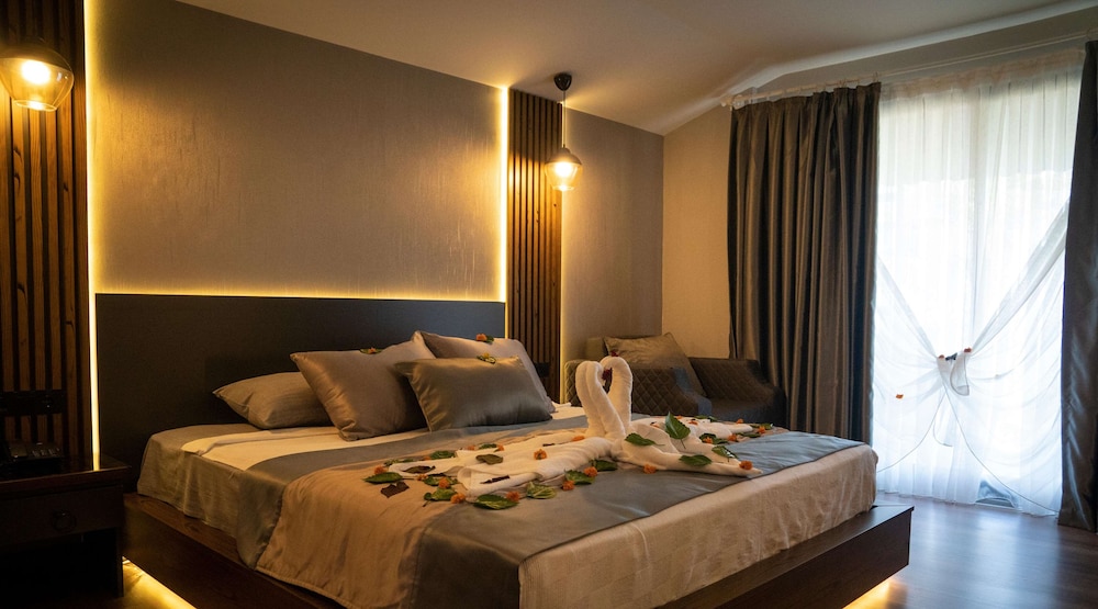 Adora Calma Beach Hotel Rezervasyon