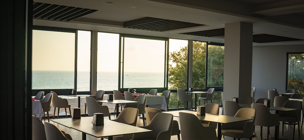 Adora Calma Beach Hotel Rezervasyon