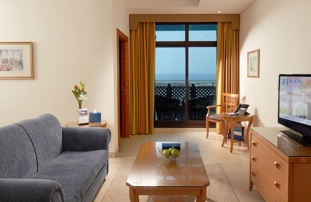 Roda Beach Resort Rezervasyon