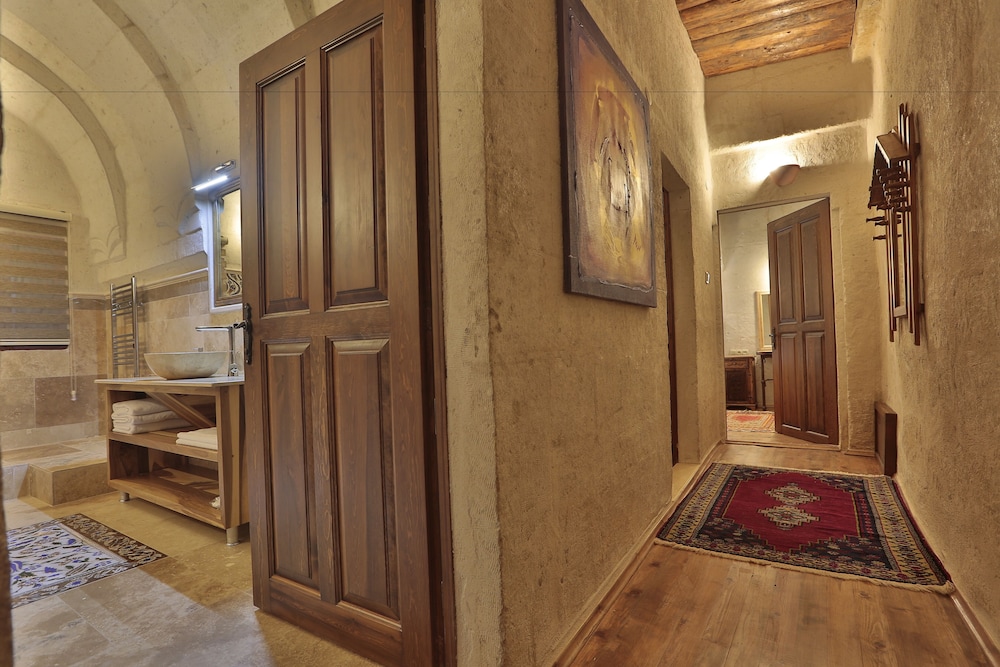 Three Doors Cappadocia Rezervasyon