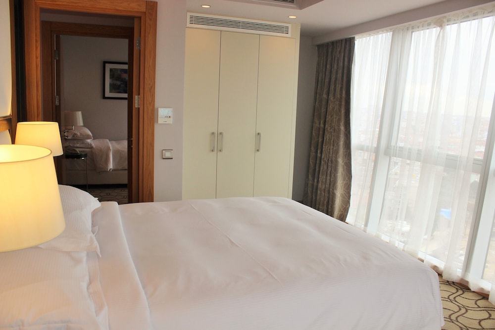 Tango Arjaan by Rotana Rezervasyon